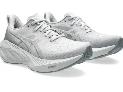 ASICS Novablast 4 Womens